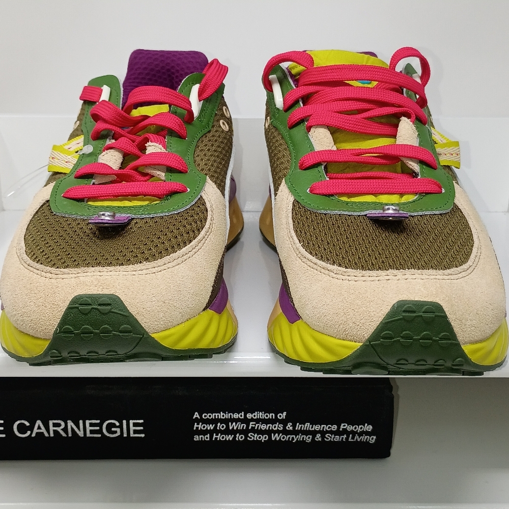 Puma Colorful Sneakers with Red Laces - Picture 2 of 9